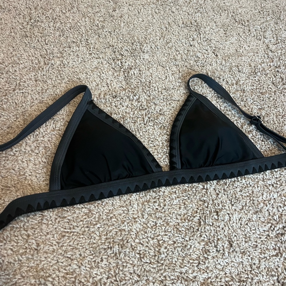 ❌sold❌ Black bikini top